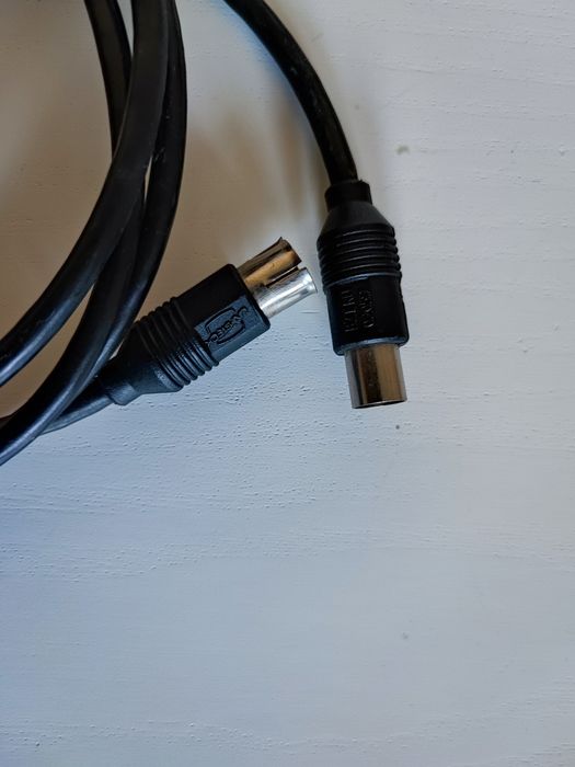 Cabos de antena coxial