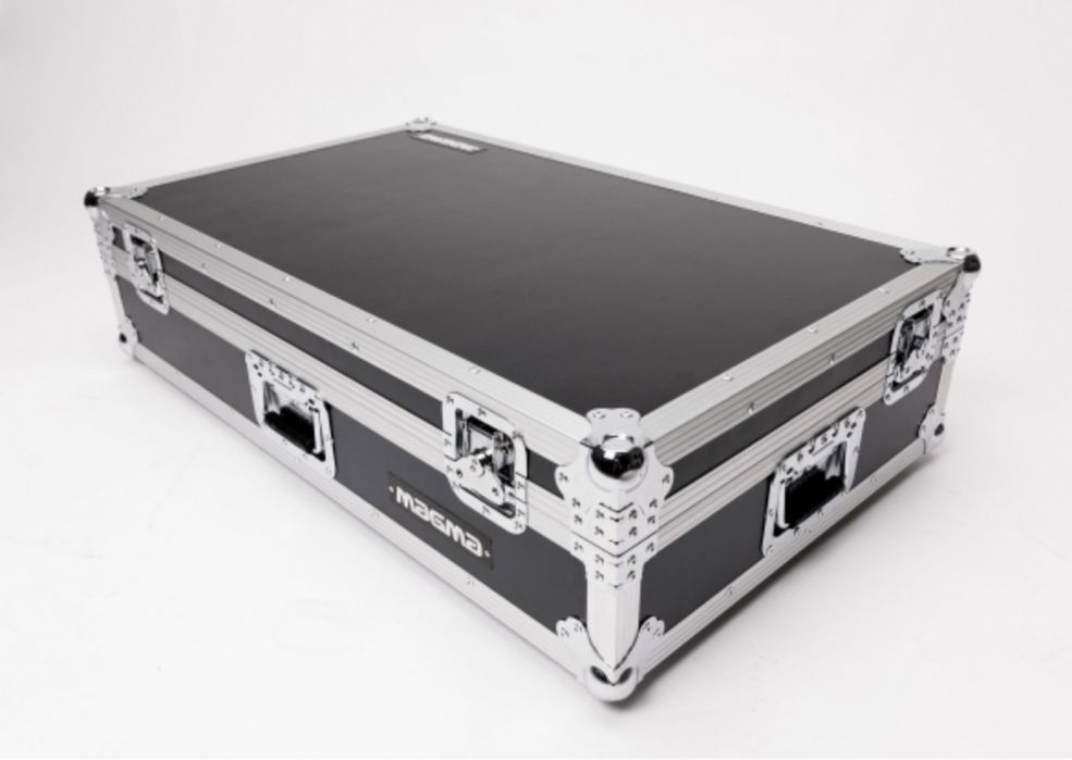 Denon Prime 4 DJ plus flight case New