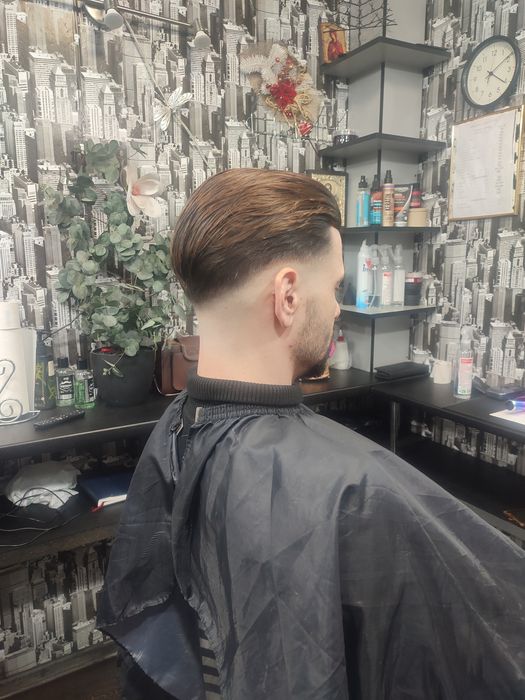 Перукарня на Науки 90