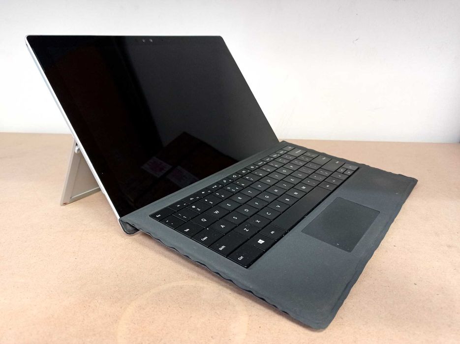 Microsoft Surface Pro 4 1724 i5 8GB RAM 256SSD Win11 bez dotyku