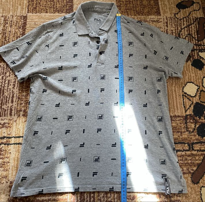 Fila футболка в стилі Polo в розмірі M