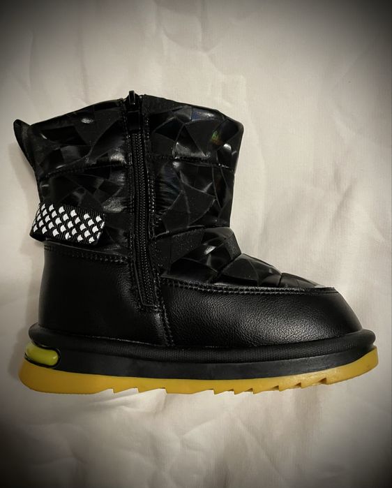 Дутики чоботи дитячі 28