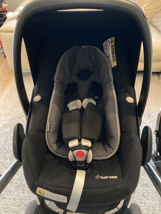 Carrinho passeio bebé
