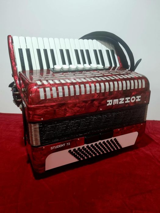Hohner Student 72 basy