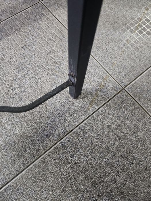 Conjunto de móveis em ferro