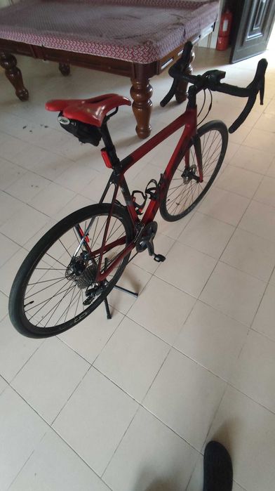 Vendo bicicleta de estrada coluer invicta  6.0 de disco