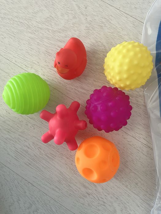 Величезний лот іграшок для найменших / немовлят