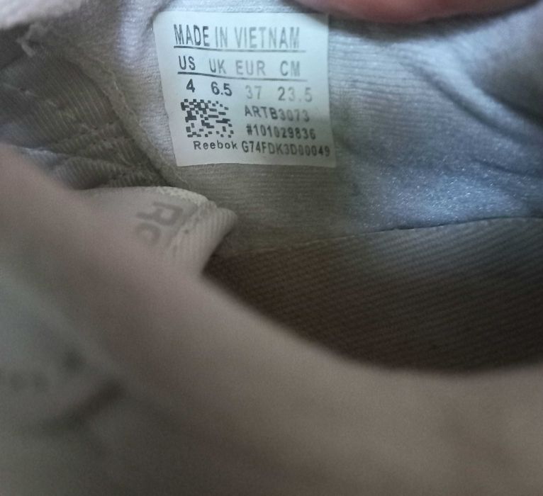 Кросівки легкі в місто на літо жіночі для дівчини оригінал Reebok 37 розмір 23.5 см устілка