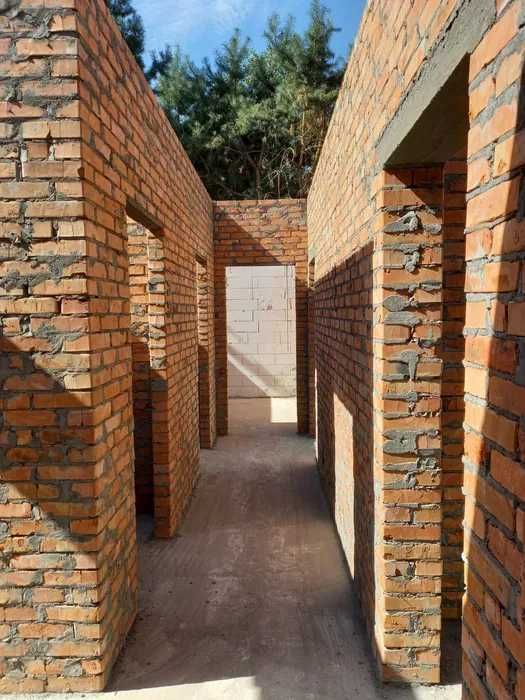 Вітаю. Продам Будинок, поруч ліс, ділянка 8 соток. Від забудовника.