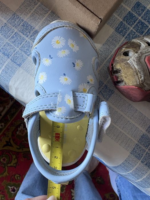 Босоніжки сандалі Carters 4 9-12 місяців