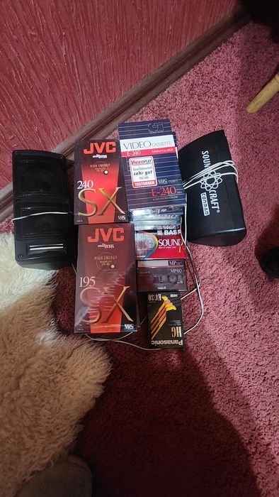 Продам видеокассеты Sony
Sony video 8
BASF 60 7 MP
Sony hg. Pak 90
BAS