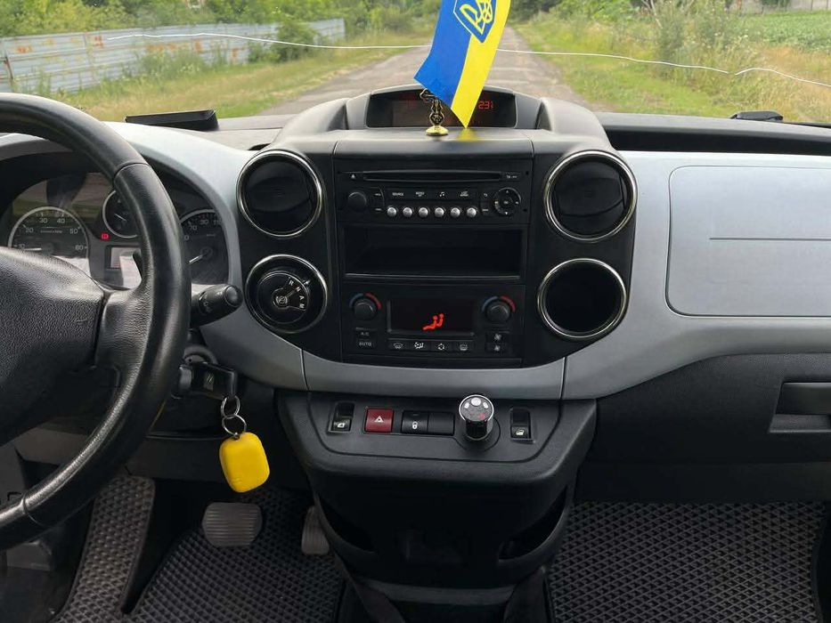Продам автомобіль Citroen Berlingo