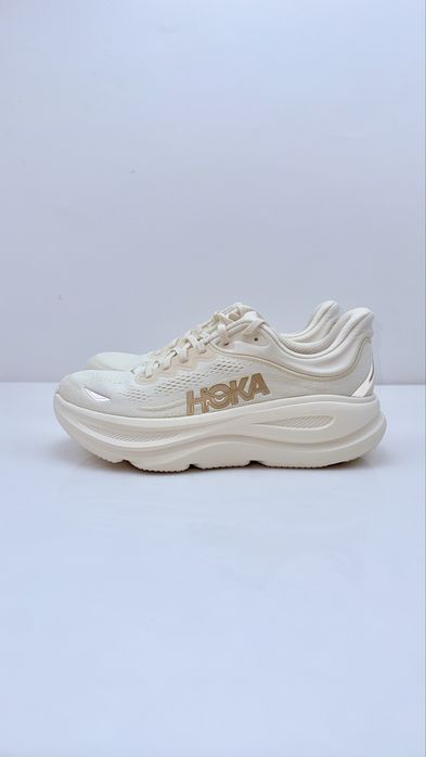 Кросівки жіночі Hoka Bondi 9 ( в наявності два розміри  на стопу 26см , 27,5) Оригінал, Нові !