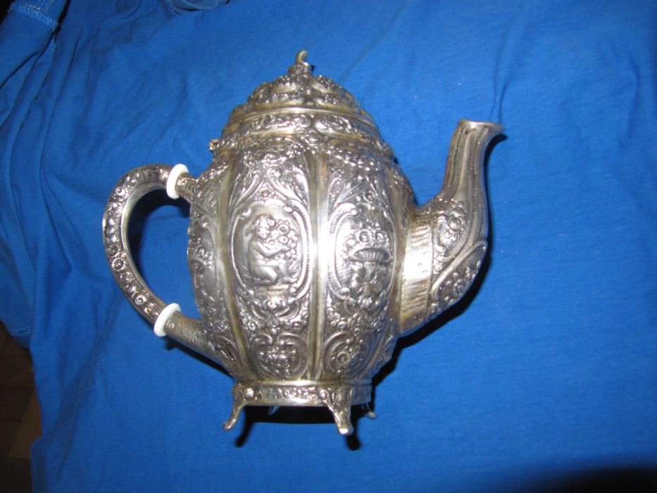 Piekny Stary Srebrny Repusowany Dzbanek Srebro 480g