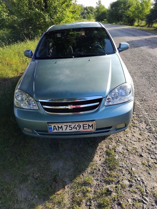 Продам шевроле лачеті