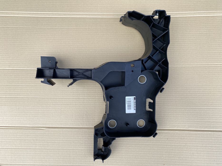 Окуляр правий для Renault Megane 2 кронштейн телевізора