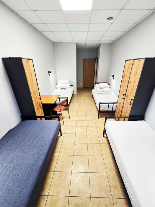 ХОСТЕЛ район WLOCHY (Lopuszanska) hostel, noclegi. 2-4 местные. 800 мес/250 нед