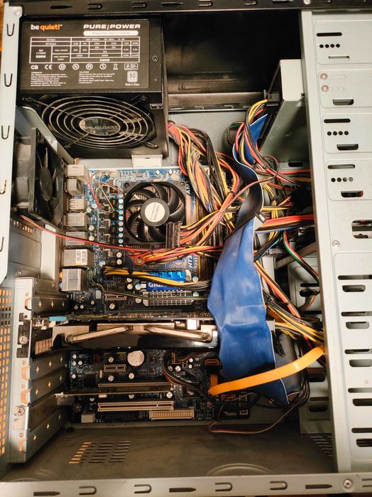 Komputer stacjonarny AMD Phenom II X4 / 6GB RAM / GTX 460
