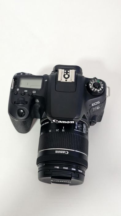 Canon 77D + 18-55mm +55-250mm