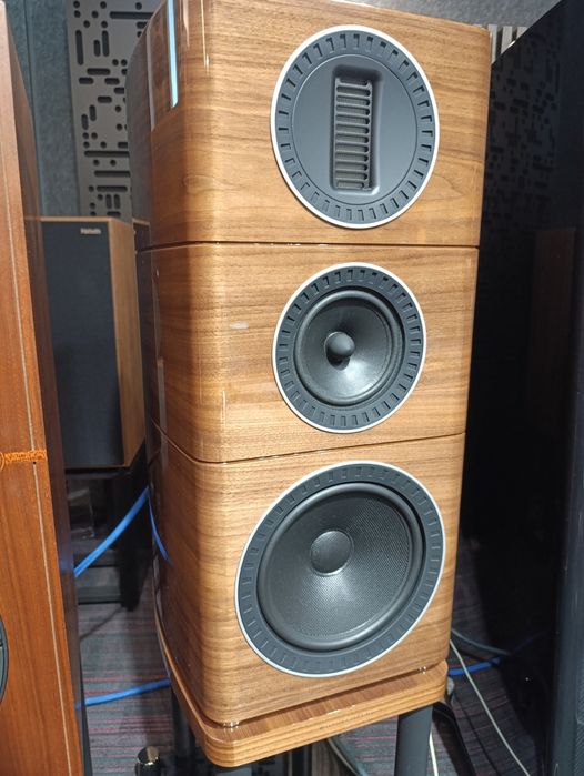 Kolumny głośnikowe Wharfedale Elysian 2