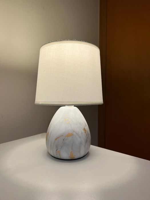 Candeeiro em cerâmica