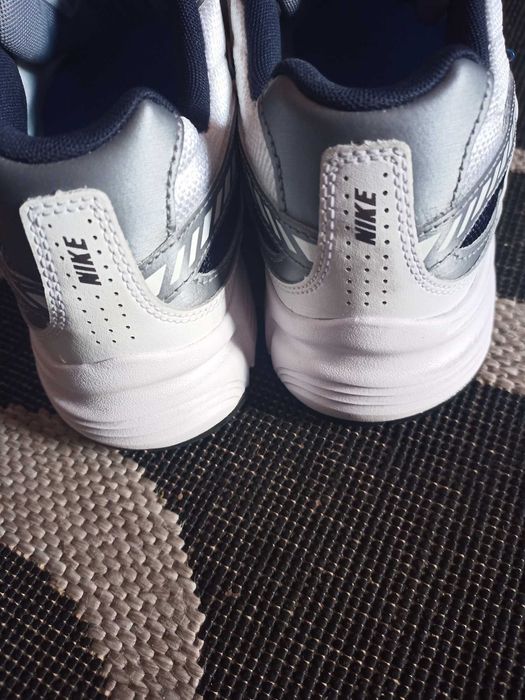 Sapatilhas Nike Initiator - Como Novas