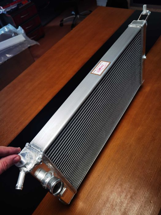 Radiador Opel Corsa GSi Turbo de 1993 a 1999 - Alumínio Performance