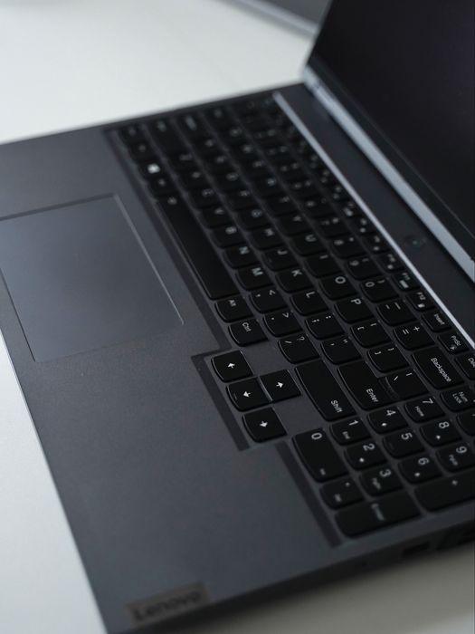 Laptop Lenovo Legion 5 Pro 16” IPS, Ryzen 7, RTX 3050, 16GB ram,512SSD