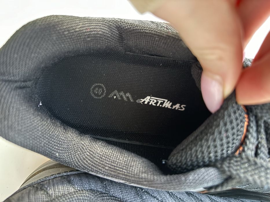 Робоче взуття з пластиковим носком