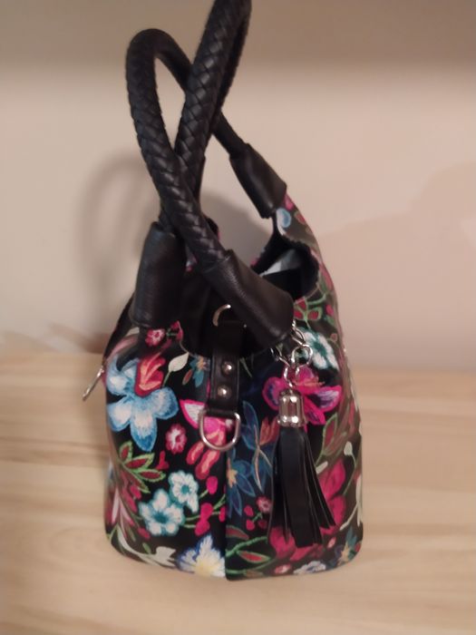 Torebka damska do ręki