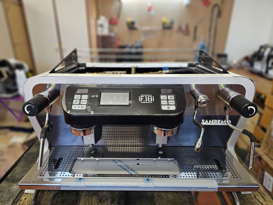 Кавомашина професійна Sanremo f18