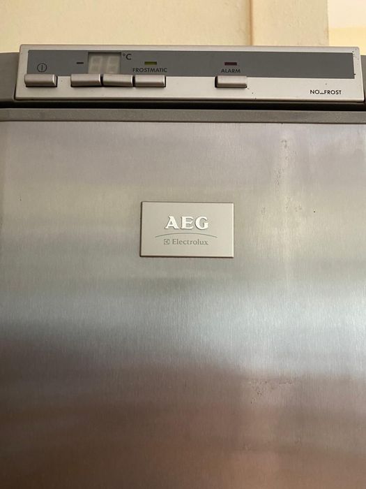 Congelador Vertical AEG Electrolux No Frost