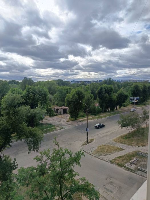 Сдам квартиру посуточно. Левый берег.Парк.