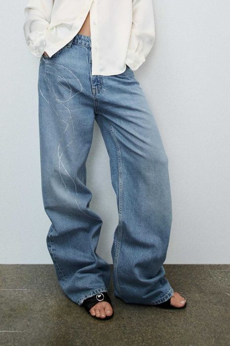 Новий джинсовий костюм (куртка+джинси) від бренду zara зі стразами