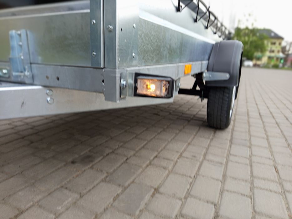 Новий причіп з документами