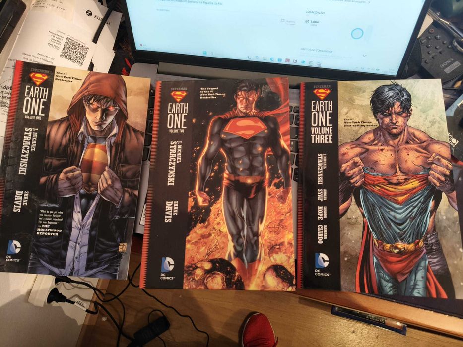 Superman Earth One - coleção completa - em inglês