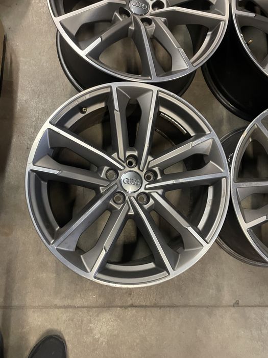 Felgi Audi Sport 19 cali q3 q2 oryginalne piekne