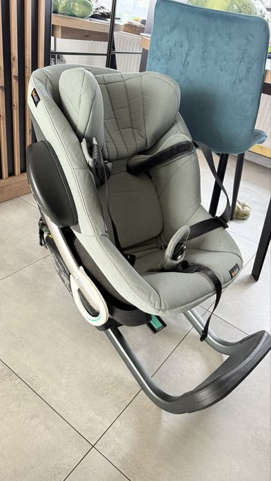 BESAFE STRETCH fotelik samochodowy 9-36 kg