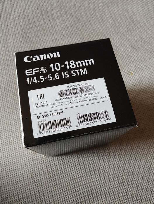 Canon EF-S 10-18mm f/4.5-5.6 IS STM como nova