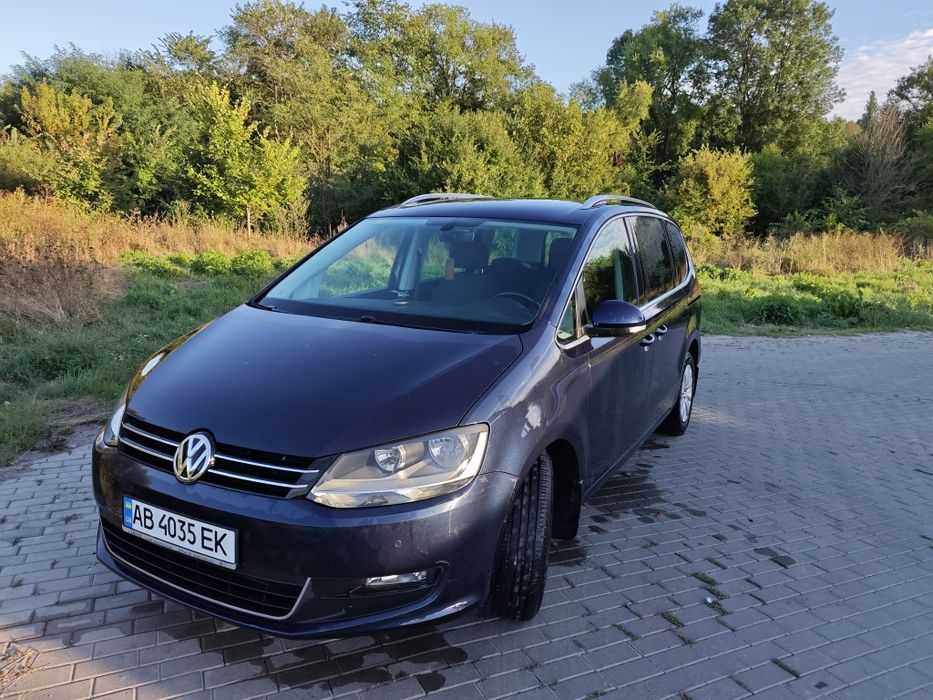 Автомобіль VW Шаран 2015року