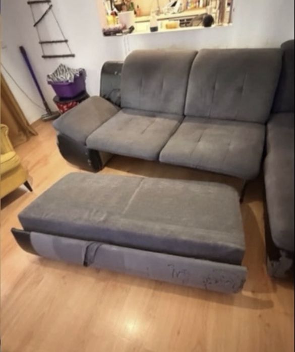 Sofá com chaise longue e função cama, cinzento