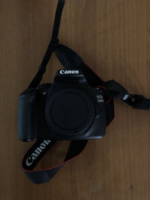Kit Máquina Fotográfica Reflex CANON 1200D