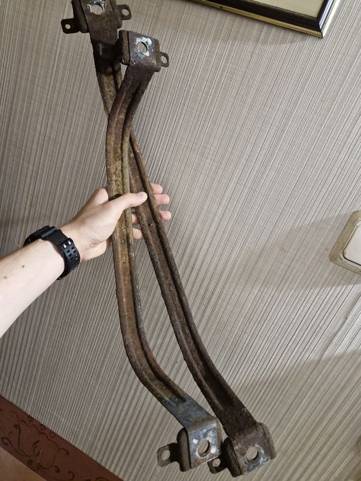 Крепления бензобака fiat punto 55700364, 55700363