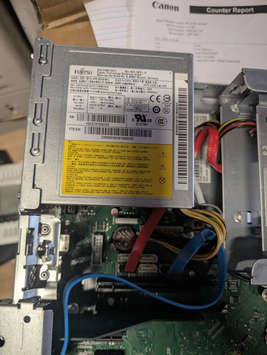 Компактний та надійний комп'ютер  Fujitsu Esprimo D957 є 100 шт