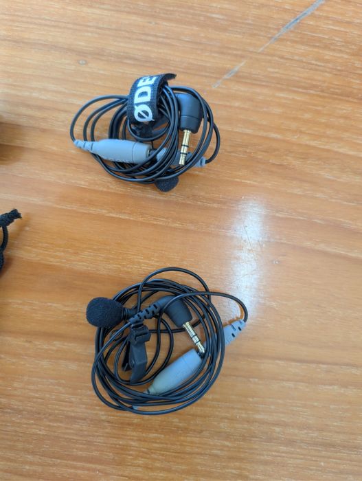 2x Microfones de Lapela RØDE SmartLav+ + Extensão – Excelente Estado