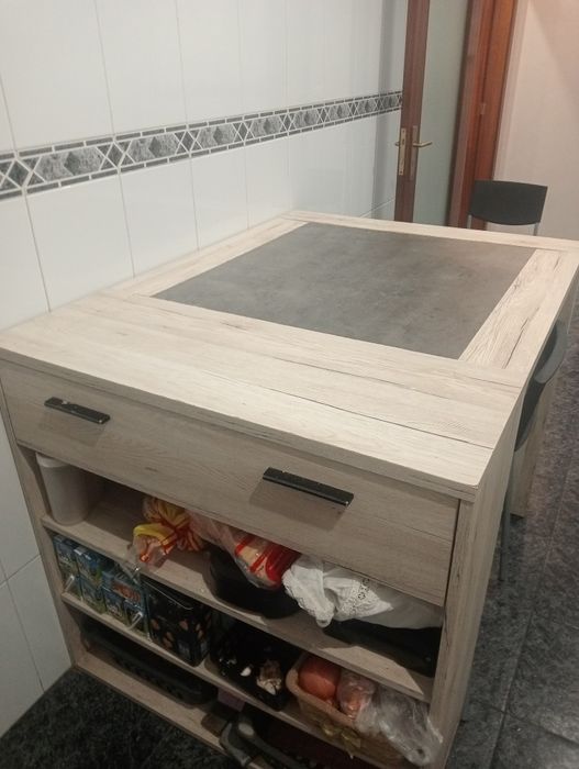 Mesa de cozinha em mdf