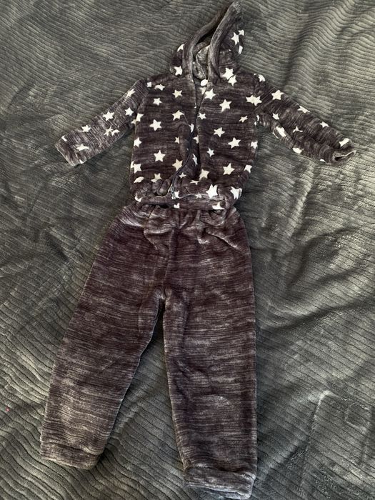 Плюшевий костюм на замочку