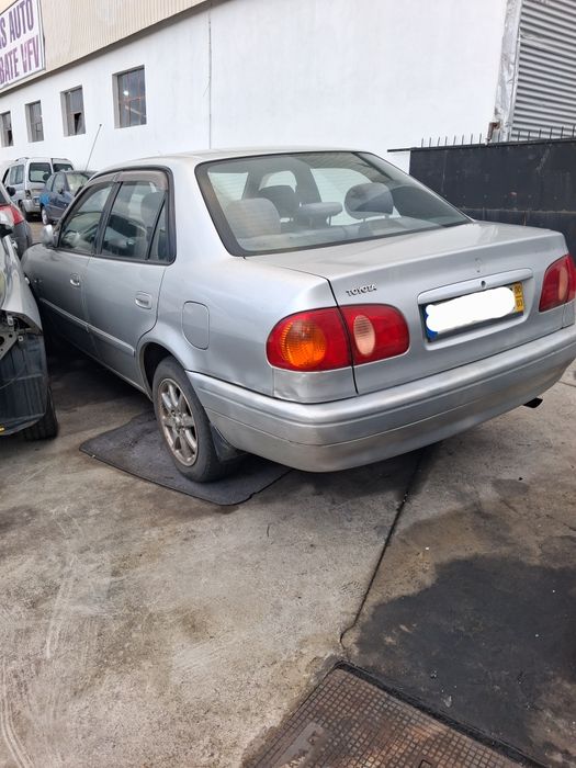 Toyota Corola para peças