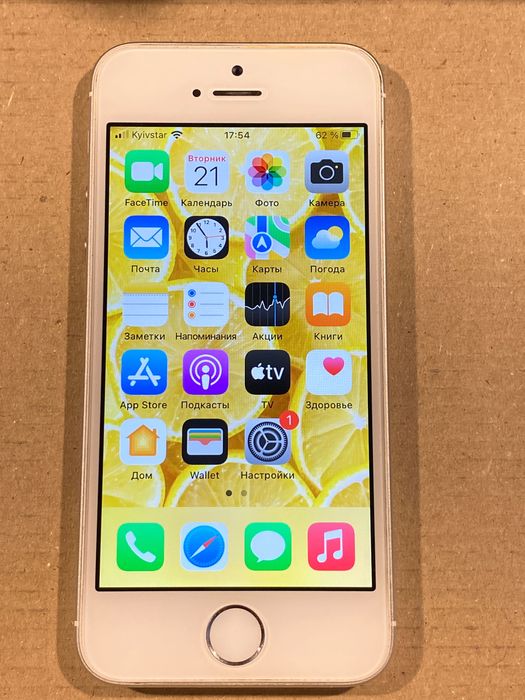 iPhone SE 2016 16гб ,акб 93%