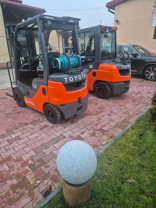 Sprzedam wózek widłowy Toyota 3 tony